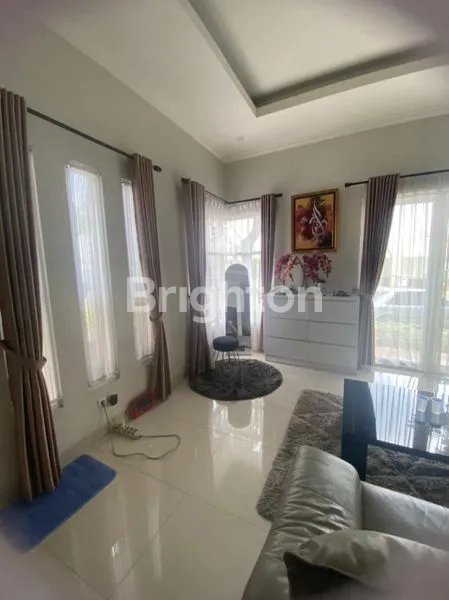 image RUMAH HOEK CLUSTER TRIMEZIA (4)