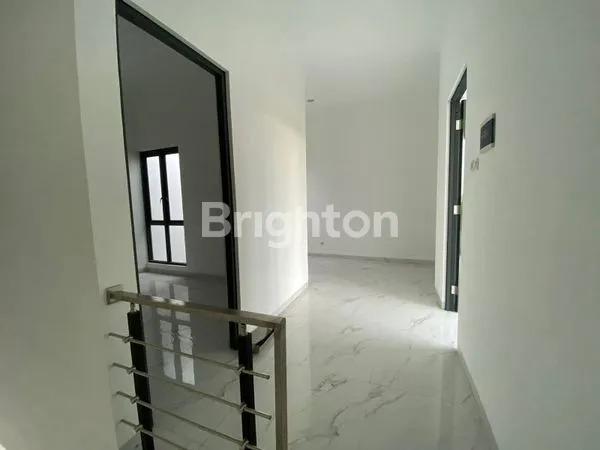 image RUMAH BANGUNAN BARU 2 LANTAI DI PAKUWON CITY (6)