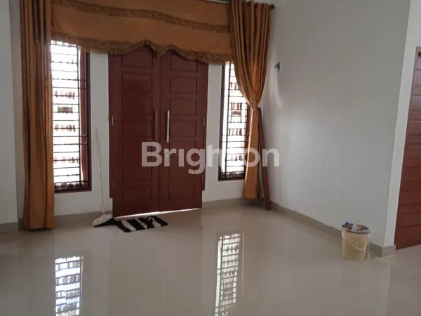 image TURUN HARGA JUAL CEPAT RUMAH PUSAT KOTA (2)