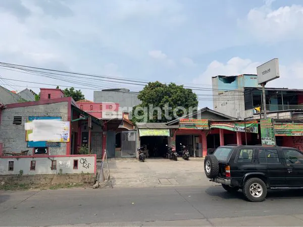 image RUMAH PINGGIR JALAN UTAMA PEKAYON DEKAT SPBU  (3)