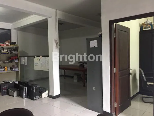 image RUMAH MURAH, 2,5 LANTAI, TERAWAT & SIAP HUNI DI PAGESANGAN (8)