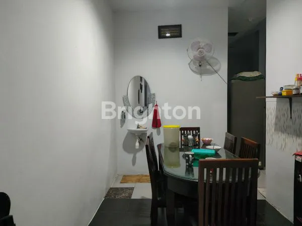image RUMAH BAGUS 2 LANTAI, SIAP HUNI DI KETINTANG - SURABAYA (5)