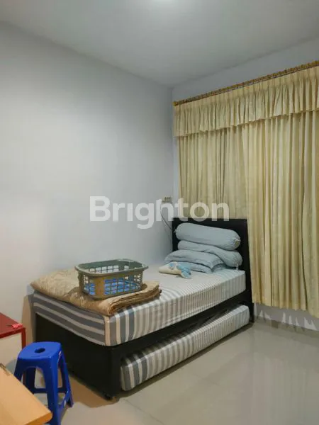 image RUMAH BAGUS 2 LANTAI, SIAP HUNI DI KETINTANG - SURABAYA (6)