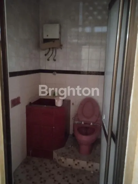 image RUMAH CANTIK DAN STRATEGIS DI DUREN SAWIT, JAKARTA TIMUR (7)