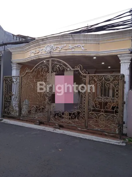 image RUMAH CANTIK DAN STRATEGIS DI DUREN SAWIT, JAKARTA TIMUR (6)