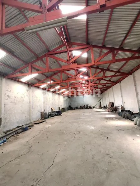 image RUMAH DAN GUDANG DI RAYA KENJERAN, NOL JALAN (2)