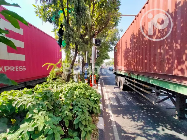 image BANGUNAN HITUNG TANAH RAYA SUKOMANUNGGAL (3)