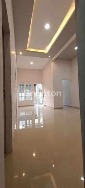 image RUMAH BARU GRESS MENGANTI PERMAI (4)