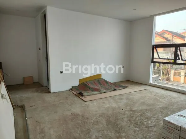 image RUMAH BARU - BANDUNG UTARA - ADA KOLAM RENANG (4)