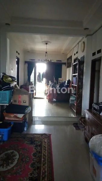 image RUMAH CANTIK DI KAWASAN PERUMAHAN MARGAKENCANA (BUAH BATU - BANDUNG) (3)