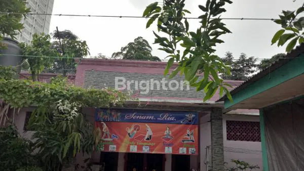 image RUMAH ZONA KOMERSIL COCOK UNTUK USAHA, KANTOR, BISNIS LOKASI STRATEGIS DI PINGGIR JALAN RAYA BOGOR, JAKARTA TIMUR (2)