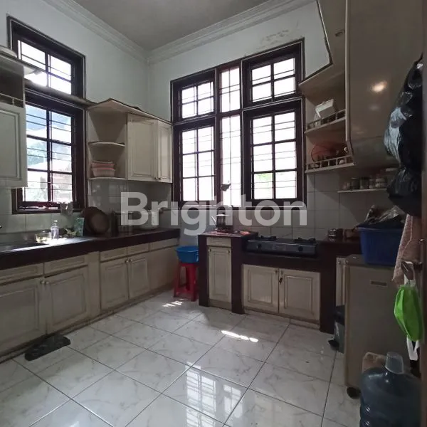 image RUMAH MEWAH DAN TANAH LUAS JALAN ARJUNA UTARA, JAKARTA BARAT BESERTA BANGUNAN (4)