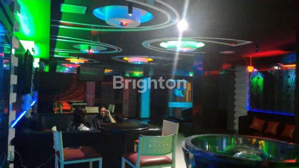 image KAPAN LAGI PUNYA HOTEL DI BATAM GAK SAMPAI 20 M TIAP MINGGU BISA HEALING NYEBRANG KE SINGAPORE! (7)