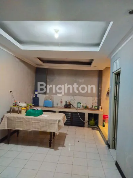 image RUMAH FULL FURNISHED TENGAH KOTA (3)