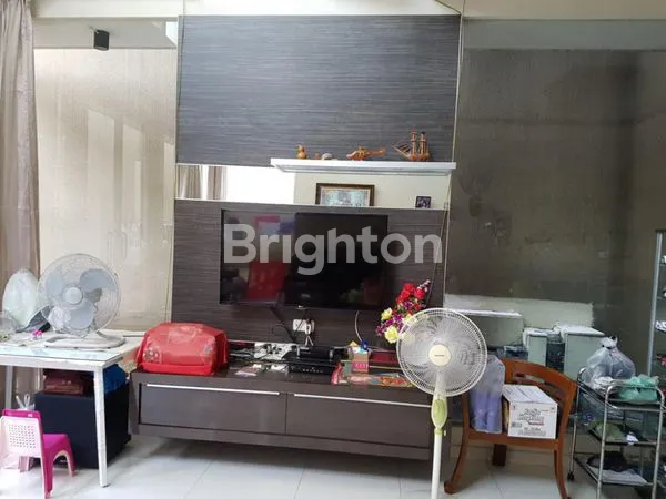 image RUMAH 2LT ARAYA SURABAYA TIMUR ROW JALAN 3 MOBIL (3)