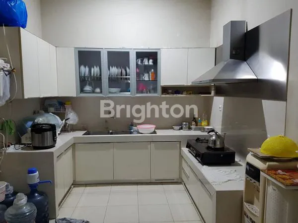 image RUMAH 2LT ARAYA SURABAYA TIMUR ROW JALAN 3 MOBIL (4)