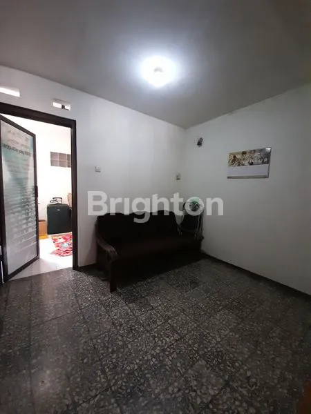 image RUMAH DEKAT UB & POLTEK GARASI DUA MOBIL (4)