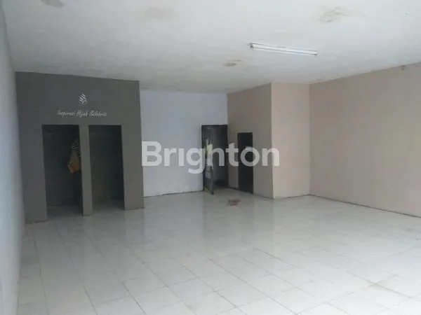 image BANGUNAN PUSAT KOTA SANGAT STRATEGIS  (1)