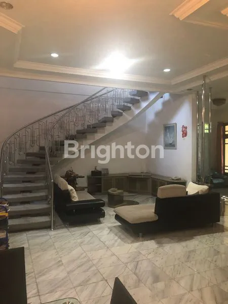 image RUMAH FULL FURNISH DARMO PERMAI TIMUR (2)