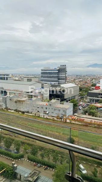 image APARTEMEN LANDMARK RESIDENCE 3 BR (2)