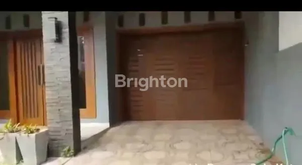 image HUNIAN CANTIK DI TENGAH KOTA SOLO, DEKAT STADION MANAHAN (3)