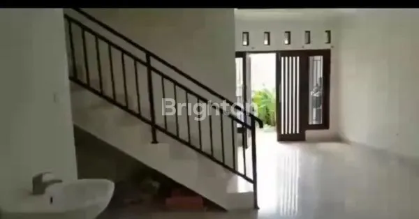 image HUNIAN CANTIK DI TENGAH KOTA SOLO, DEKAT STADION MANAHAN (8)