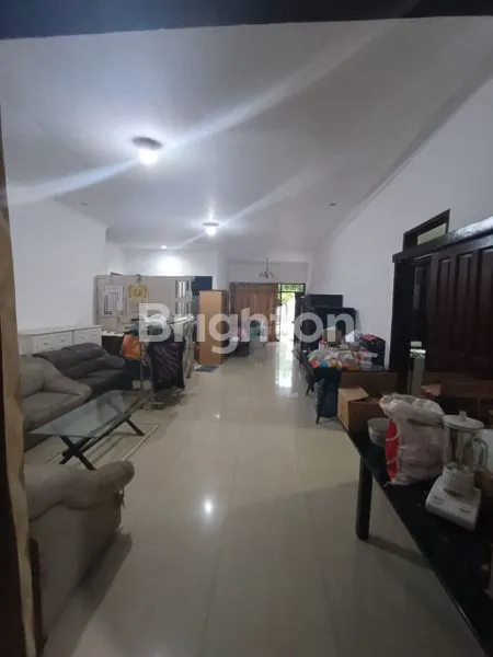 image RUMAH SIAP HUNI DI JL RAYA KUTISARI INDAH SURABAYA  (5)