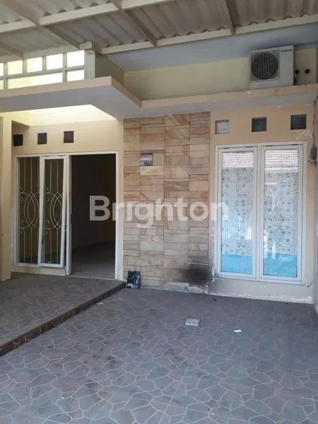 image RUMAH 1 LANTAI DI LINGKUNGAN NYAMANTAMAN WISATA REGENCY (2)