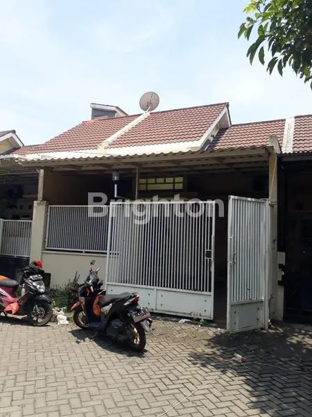 image RUMAH 1 LANTAI DI LINGKUNGAN NYAMANTAMAN WISATA REGENCY (1)
