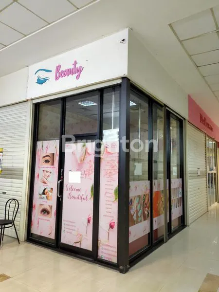 image FS/FR STAN US  CITO DI LANTAI UPPER DEKAT ESKALATOR UTAMA (1)