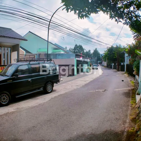 image RUMAH MURAH BERDESAIN ARSITEK DI GEGER KALONG BANDUNG UTARA (3)