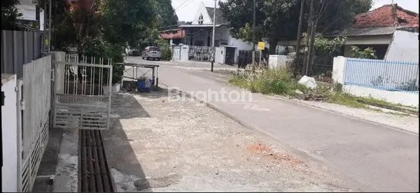 image RUMAH TENGAH KOTA COCOK UNTUK KANTOR (8)