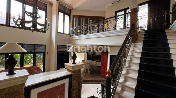 image DIJUAL RUMAH SIAP HUNI MARGOREJO INDAH (5)