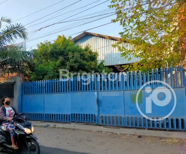 image GUDANG SIAP HUNI LOKASI STRATEGIS BUDURAN (4)