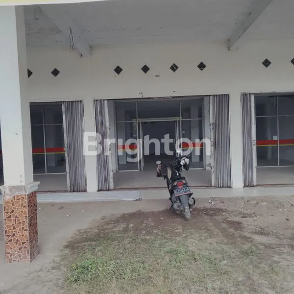 image RUKO~ LOKASI PREMIUM + TANAH LUAS  (4)