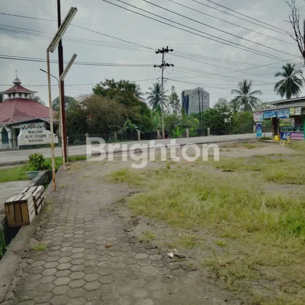 image RUKO~ LOKASI PREMIUM + TANAH LUAS  (5)