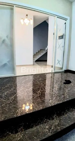 image RUMAH BARU 2 LANTAI DI PERUMAHAN ELITE SIAP DIHUNI DI IMPERIAL BEACH PAKUWON CITY (3)