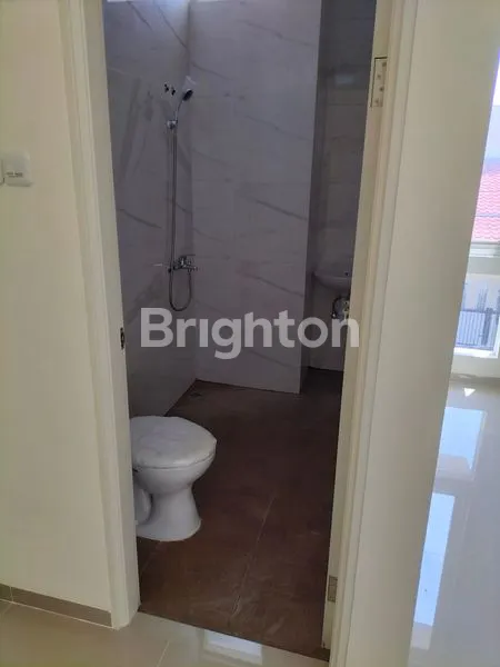 image MULYOSARI MAS DEKAT JLN RAYA 2LANTAI SIAP HUNI (3)