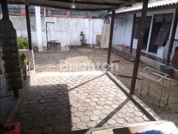 image RUMAH BESAR DEKAT KAMPUS UGM DERESAN  DLM KOTA JOGJA (3)