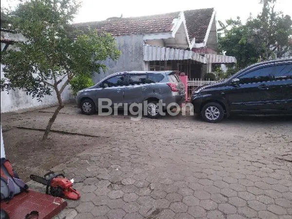 image RUMAH BESAR DEKAT KAMPUS UGM DERESAN  DLM KOTA JOGJA (4)