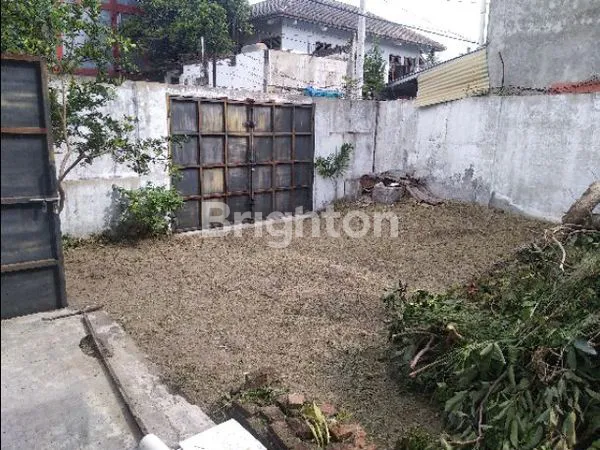 image RUMAH BESAR DEKAT KAMPUS UGM DERESAN  DLM KOTA JOGJA (5)