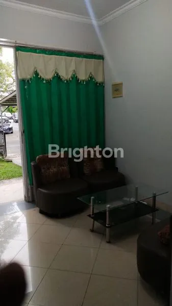 image RUMAH MEWAH TINGKAT 2 DI TENGAH KOTA BALIKPAPAN (7)