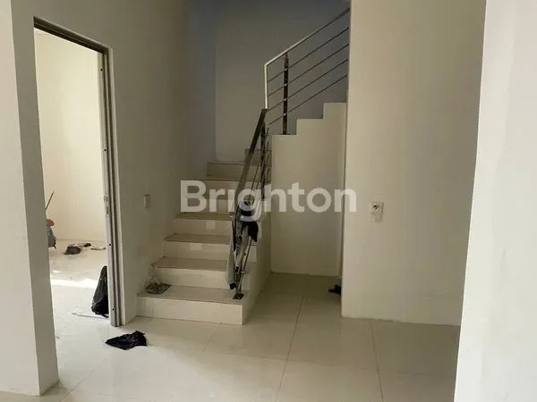 image RUMAH 2 LANTAI GREENLAND GARBERA (3)