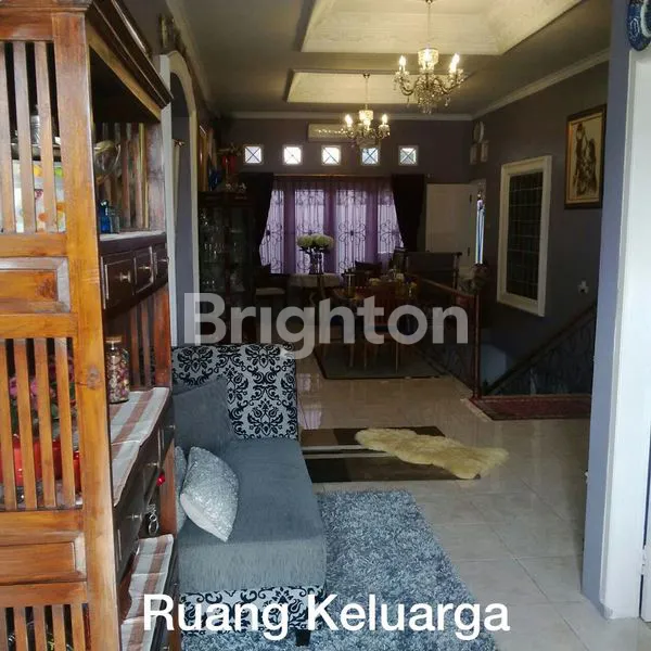 image **HOT SELLING** RUMAH 3 LANTAI SIAP HUNI DI RAWAMANGUN (7)
