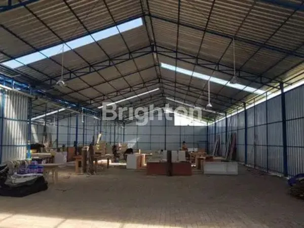 image GUDANG DI RAYA NGEMPLAK, MADE (2)