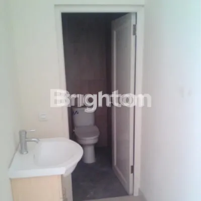 image RUMAH DI BATU JIMBAR LIPPO KARAWACI UTARA (3)