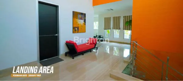 image RUMAH MEWAH FULL FURNISH 2 LANTAI SIAP HUNI ARAYA 1 (3)