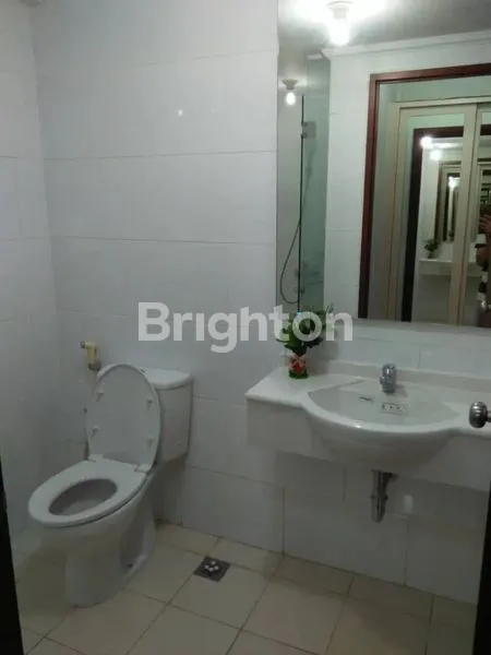 image APARTEMEN WATERPLACE TOWER F 3BR (8)