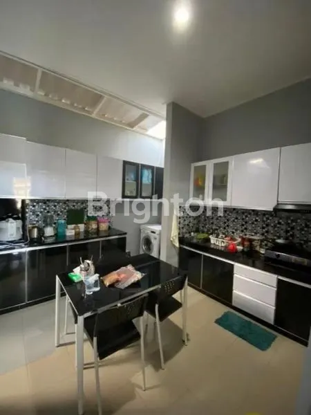 image RUMAH BAGUS CANTIK BERSIH FULL FURNISHED SIAP HUNI STRATEGIS (8)