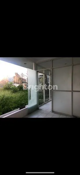 image RUMAH MEWAH SURABAYA BARAT (6)